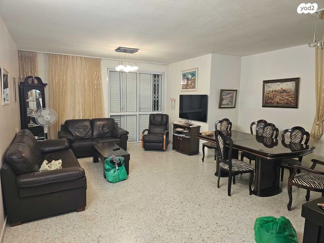 אבות ישורון 