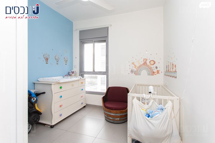 דירה, החותרים, טירת כרמל