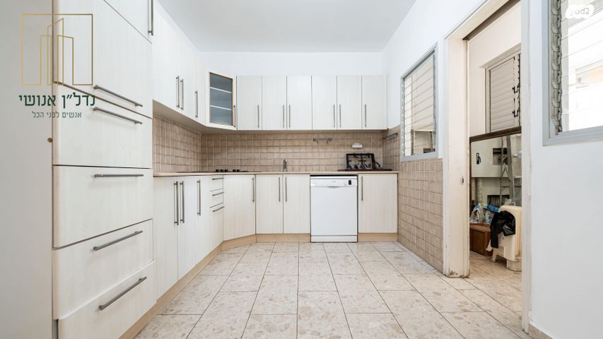 דירה, דב פרידמן, שכונת הראשונים, רמת גן