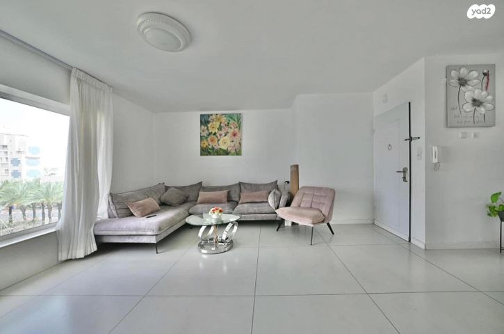 גג/ פנטהאוז, ניר דוד, קרית גנים, ראשון לציון