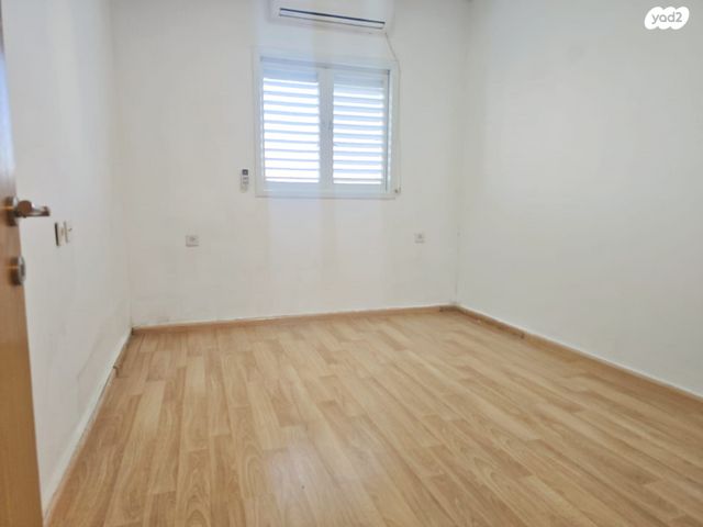 דירה, דרך מנחם בגין 15, הדר גנים, פתח תקווה