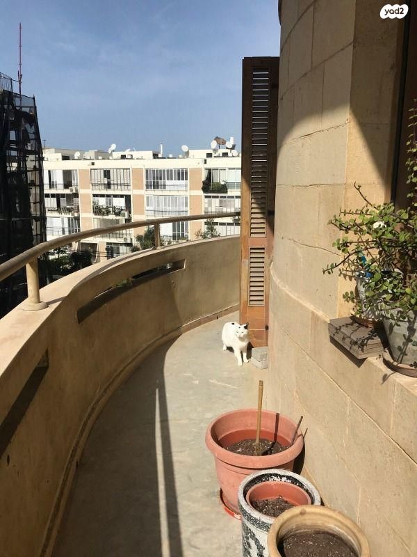 דירה, יהודה הימית 37, צהלון, שיכוני חסכון, תל אביב יפו