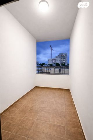 דירה, מעפילי אגוז 9, נווה חן, תל אביב יפו