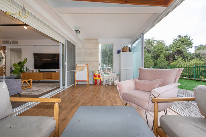 דירת גן, אוסקר שינדלר, סביוני הכרמל, חיפה