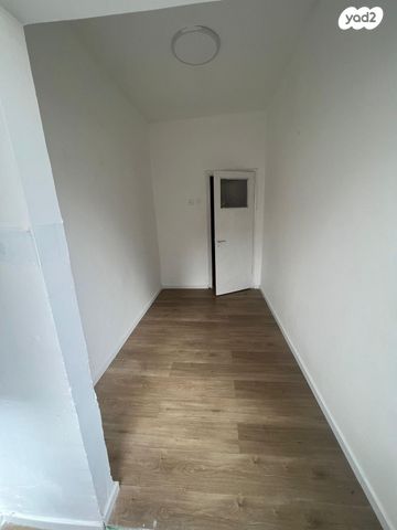 דירה, הירדן 42, נגבה, רמת גן