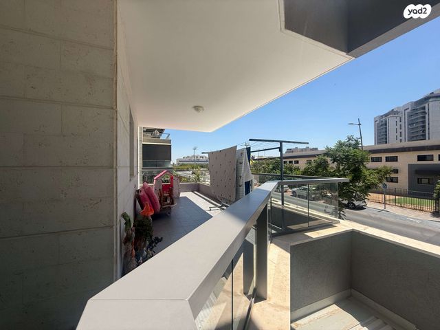 דירה, ניסנית, נתיבות מערב, נתיבות