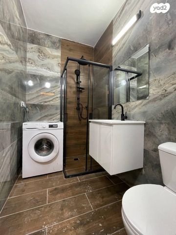 דירה, בן יהודה 7, חיפה