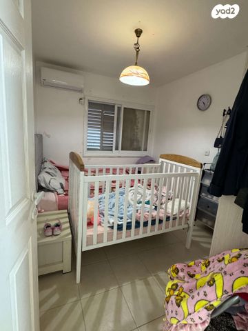 דירה, שרת, שז"ר / דקר, טירת כרמל