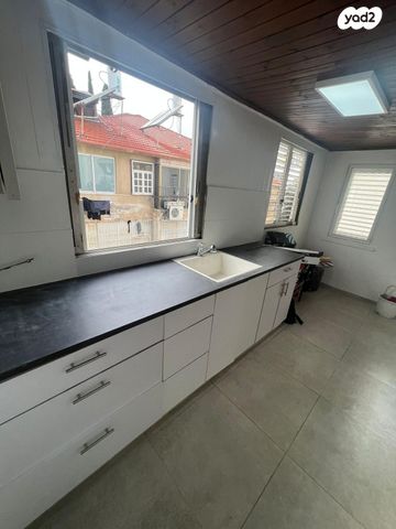 דירה, הירדן 42, נגבה, רמת גן