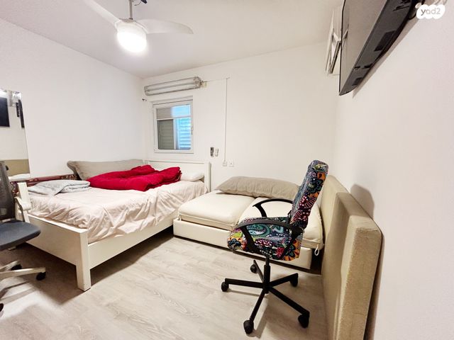 דירת גן, תירוש, הגליל, כרמיאל