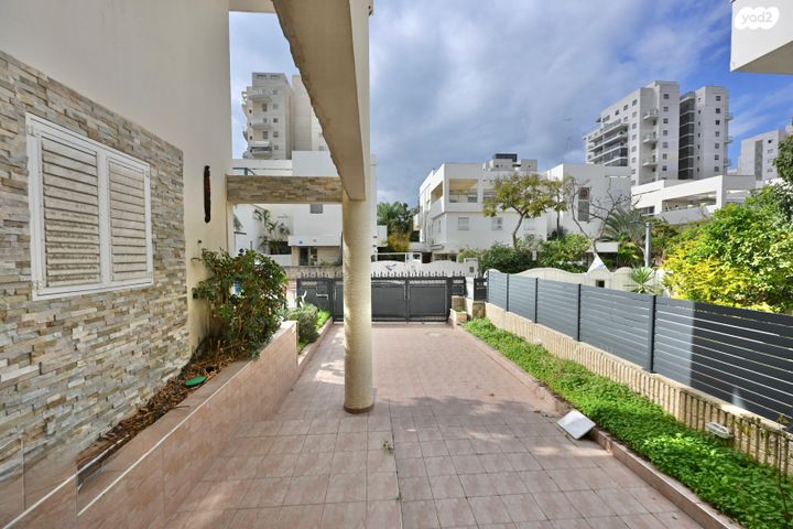 דירת גן, נווה ים, ראשון לציון