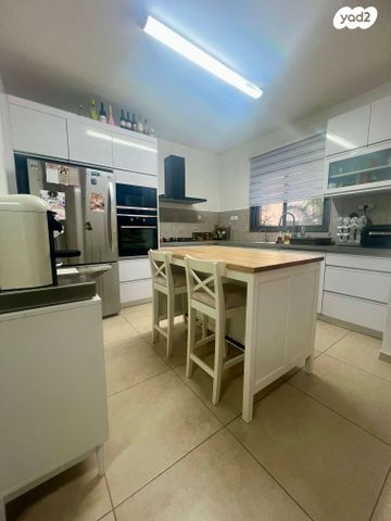 דירה, דבורה הנביאה, רובע יזרעאל סביוני העמק, עפולה