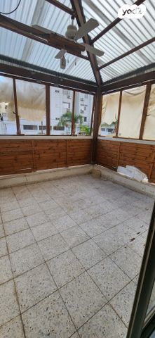 דירה, הרברט סמואל 99, חדרה