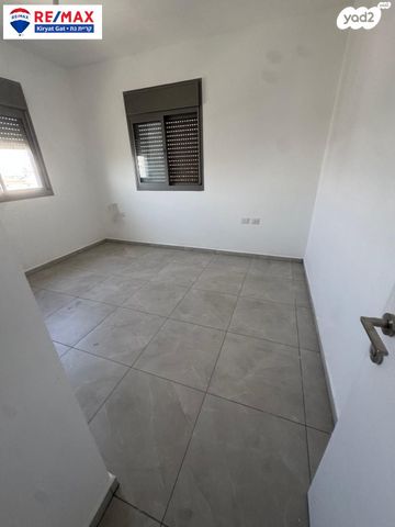 גג/ פנטהאוז, נחל זויתן 19, כרמי גת, קרית גת