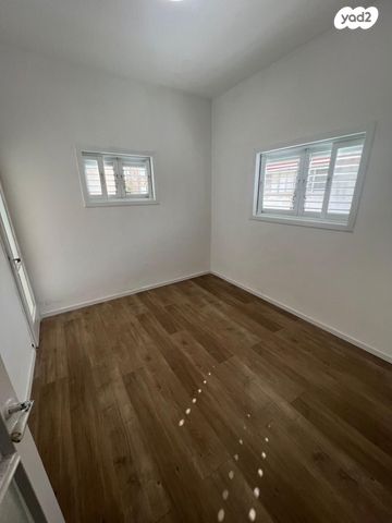 דירה, הירדן 42, נגבה, רמת גן