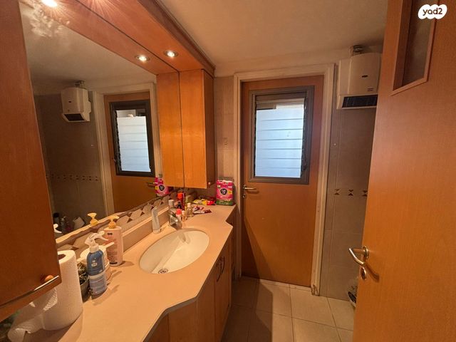 דירה, חנה רובינא, תל אביב יפו