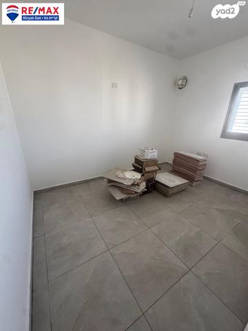 גג/ פנטהאוז, נחל זויתן 19, כרמי גת, קרית גת