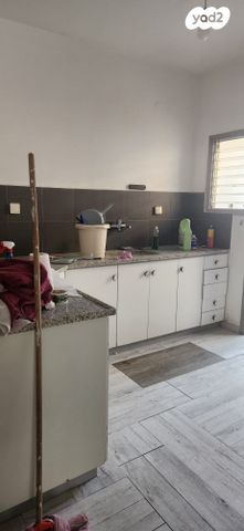 דירה, הרברט סמואל 99, חדרה