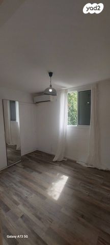 דירה, שבטי ישראל, גבעת אולגה, חדרה