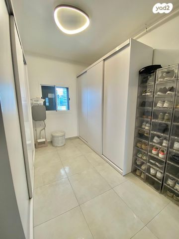 דירה, גרציאני יצחק 8, גני שרונה, קרית הממשלה, תל אביב יפו