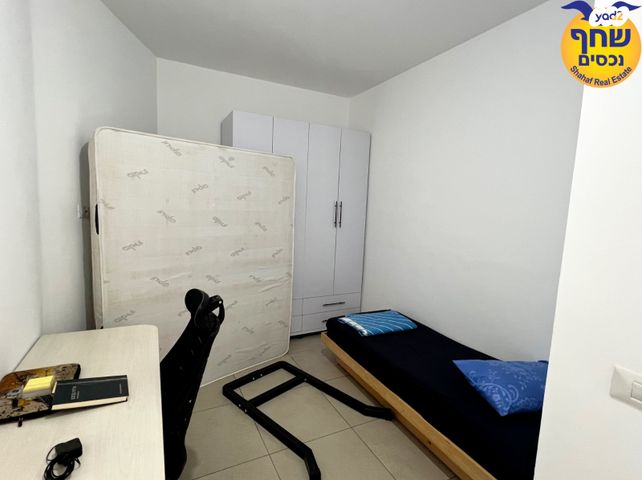 גג/ פנטהאוז, הסתוונית, כפר גנים א, פתח תקווה