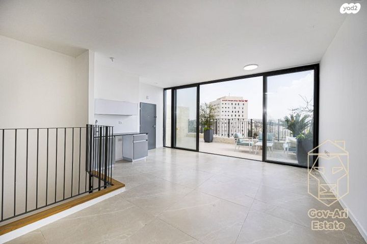 גג/ פנטהאוז, משה קול, בית הכרם, רמת בית הכרם, ירושלים