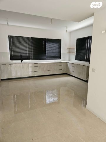 בית פרטי/ קוטג', גבעת הפרחים, בנימינה גבעת עדה