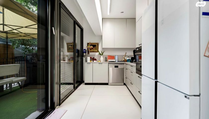 דירת גן, עמנואל הרומי, תל אביב יפו