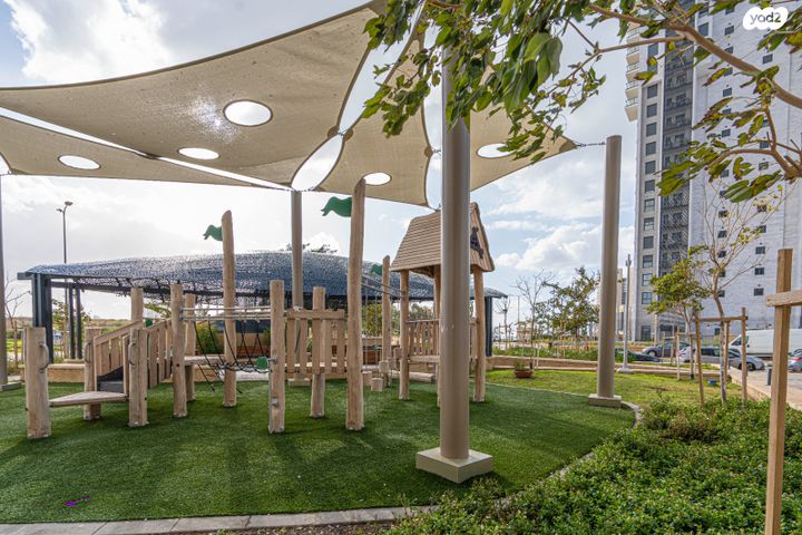 דירה, אמנון ליפקין שחק, נוף הטיילת, נתניה