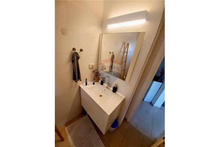 דירה, שמעון הצדיק 17, צפון יפו, המושבה האמריקאית-גרמנית, תל אביב יפו