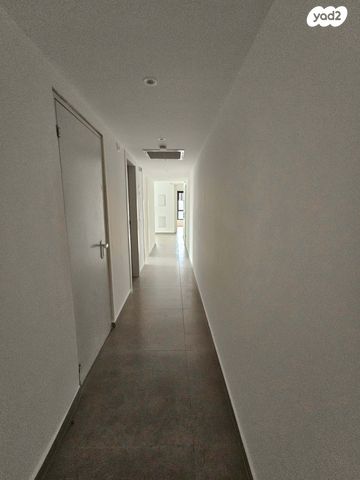 דירה, שיפר, פתח תקווה