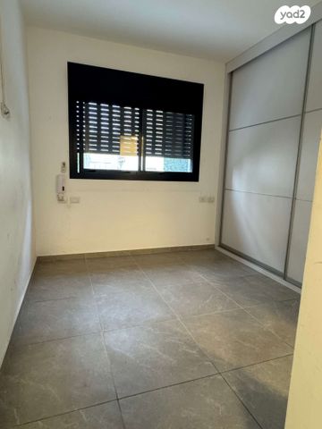 דירה, המעלות, פועלי הרכבת, גבעתיים