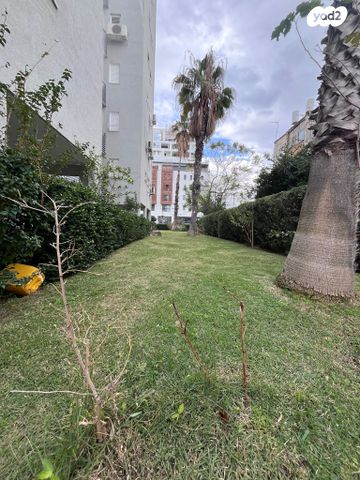 דירה, שדרות ירושלים, צהלון, שיכוני חסכון, תל אביב יפו