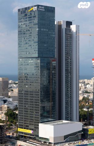 דרך מנחם בגין 144