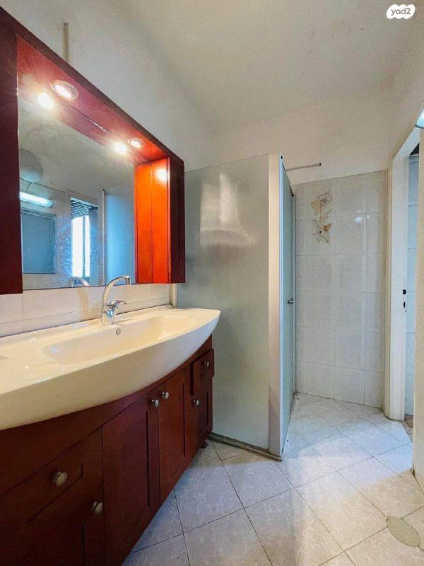 דירה, הנשיאים, מרכז, קרית עבודה, חולון