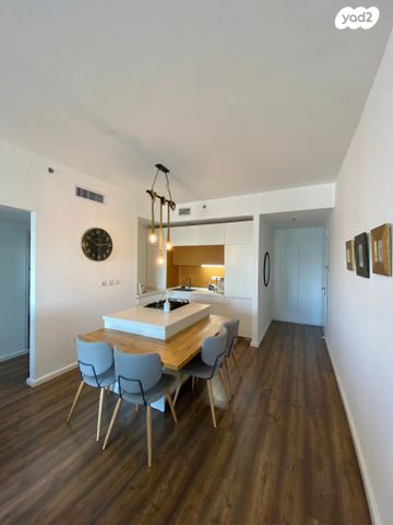 דירה, דרך מנחם בגין 144, מונטיפיורי, הרכבת, תל אביב יפו