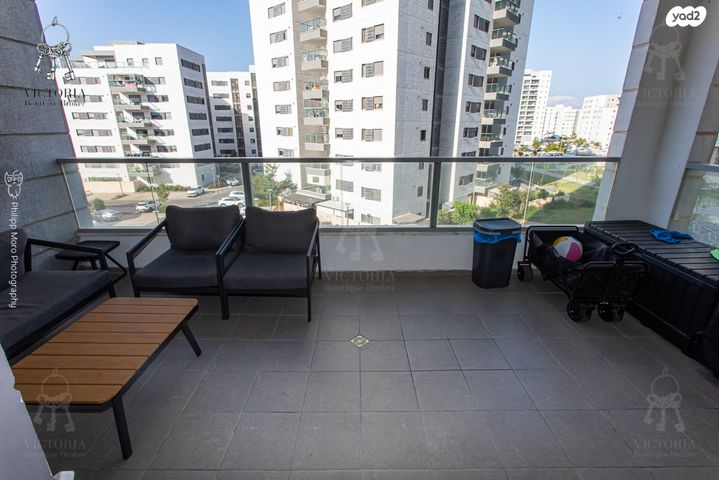 דירה, האנפה, החותרים, טירת כרמל