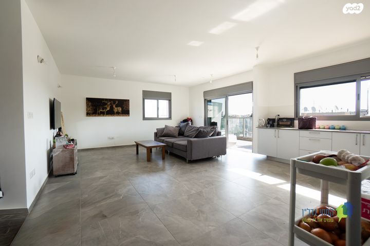 דירה, נורדאו, שכונת חשמונאים, מרכז העיר א, רמת גן