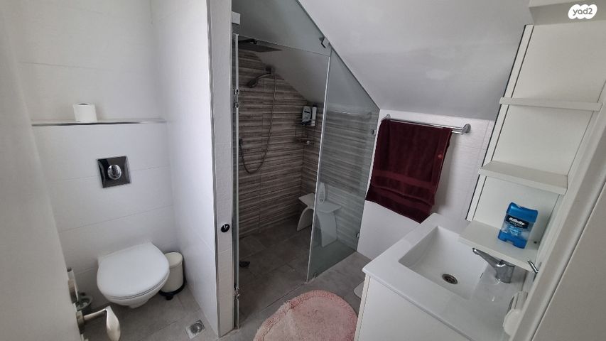 דו משפחתי, שער הגיא, יקנעם עילית