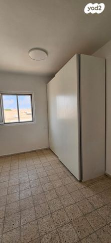 דירה, האלון 470, אורות, אור עקיבא