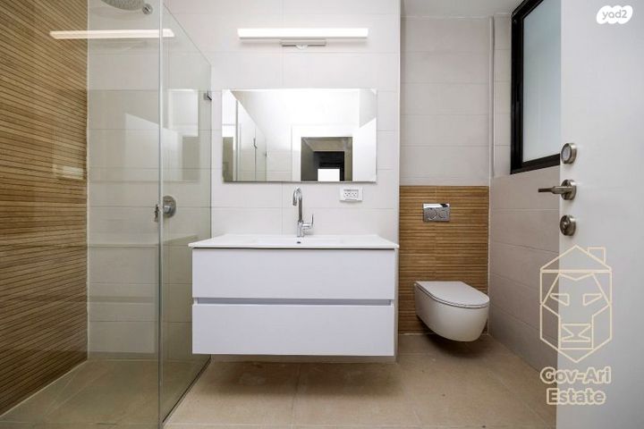 גג/ פנטהאוז, משה קול, בית הכרם, רמת בית הכרם, ירושלים