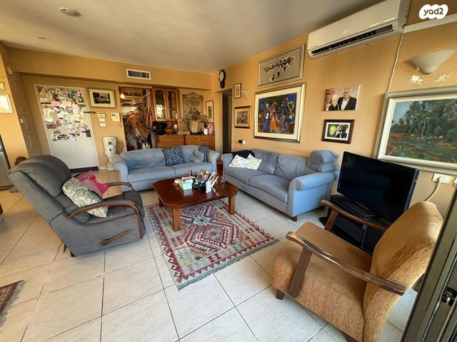 דירה, חנה רובינא, תל אביב יפו