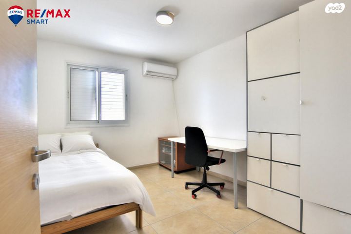 דירה, י.ל. פרץ 4, קרית ים  א', קרית ים