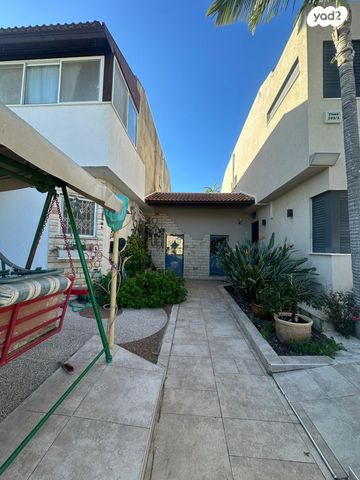 דו משפחתי, האורן 101, גבעת רם, קרית אתא