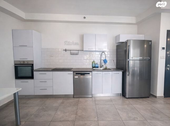 דירה, דרך משה דיין 2, כפיר, נווה כפיר, תל אביב יפו