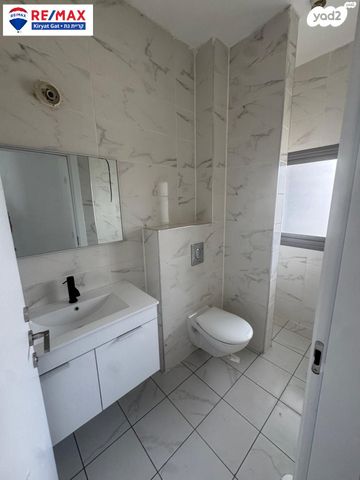 גג/ פנטהאוז, נחל זויתן 19, כרמי גת, קרית גת