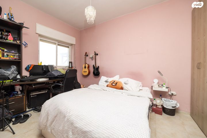 דו משפחתי, הגילגל, מצפה נבו, מעלה אדומים