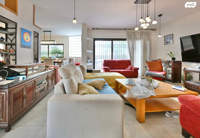 דירת גן, נווה ים, ראשון לציון