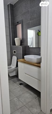 דירת גן, מעפילי אגוז, קרית רבין, בית שאן