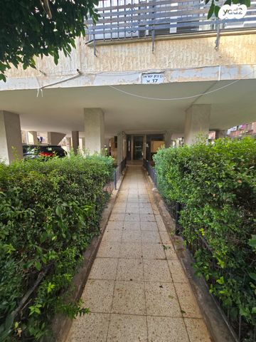 דירה, ישראל בן ציון, דרום מערב ותיק, בת ים